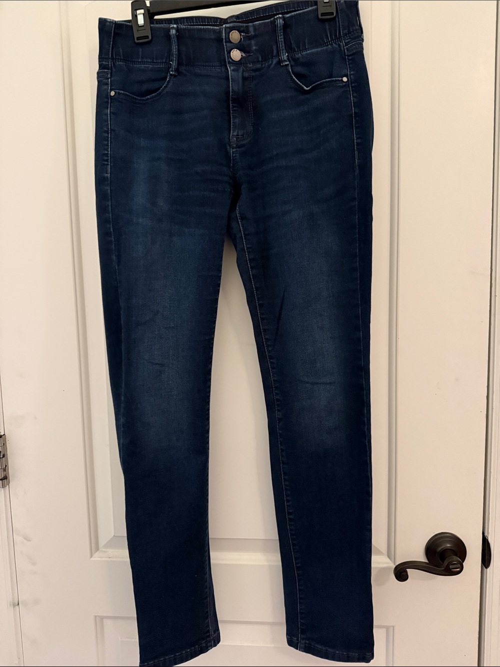 Apt. 9 Tummy Control Stretch Denim Straight Jeans sz. 8